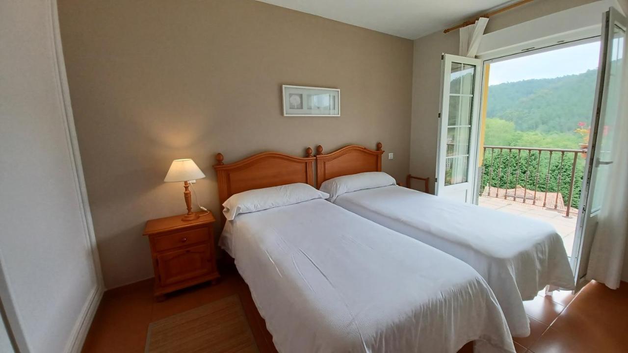 Apartamentos El Otero De Cudillero Soto de Luiña エクステリア 写真
