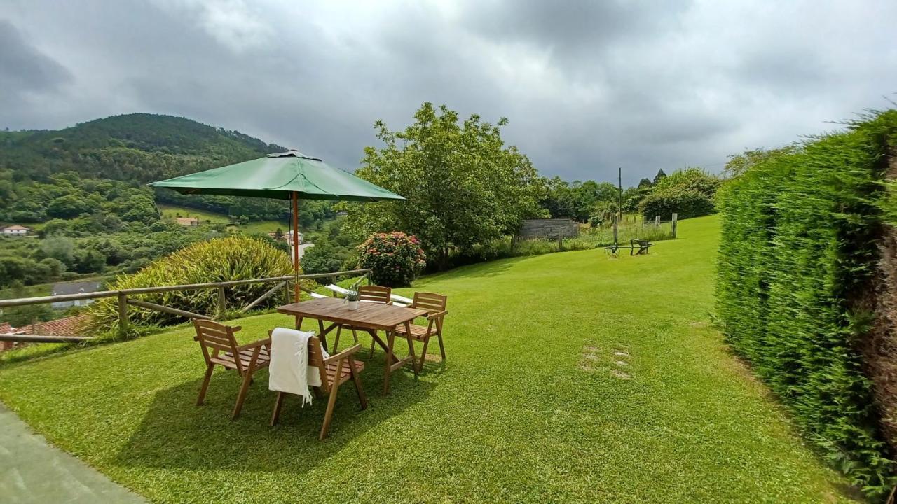 Apartamentos El Otero De Cudillero Soto de Luiña エクステリア 写真