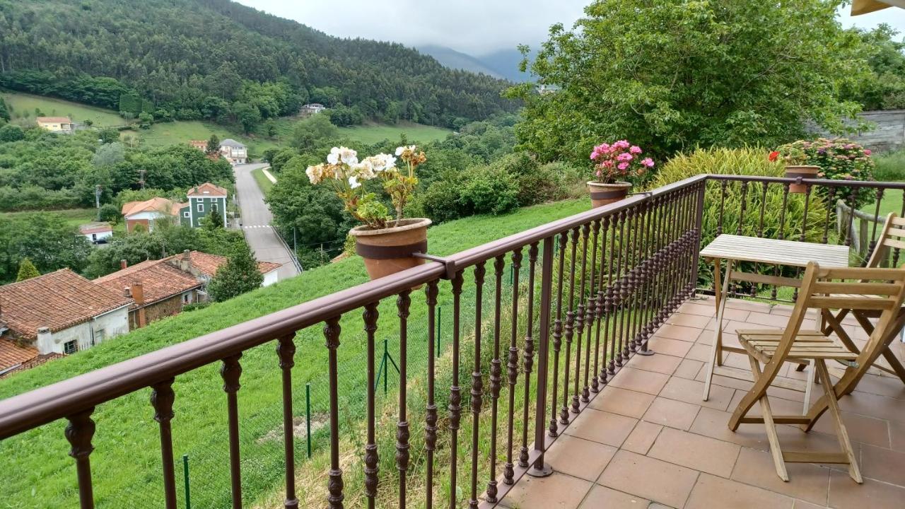 Apartamentos El Otero De Cudillero Soto de Luiña エクステリア 写真